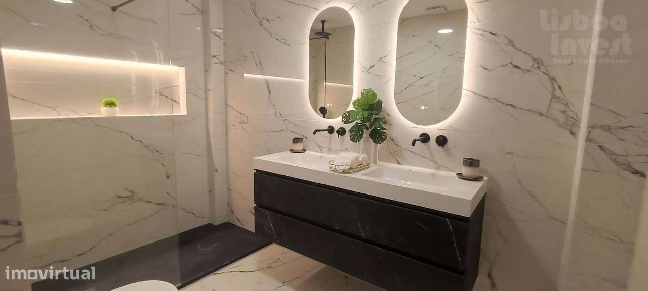 Apartamento T3 Novo com Varanda em Benfica-4