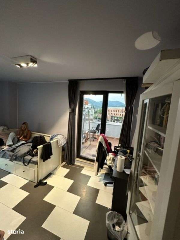 ZONA CASA CRISAN apartament 4camere finisat etaj2 cu terasa 60mp! - Imagine principală: 3/12