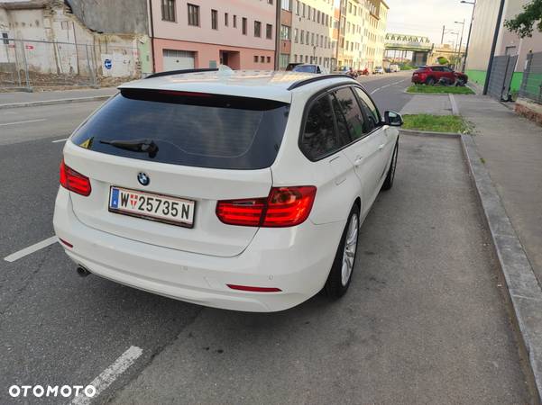 BMW Seria 3 318d xDrive - 10