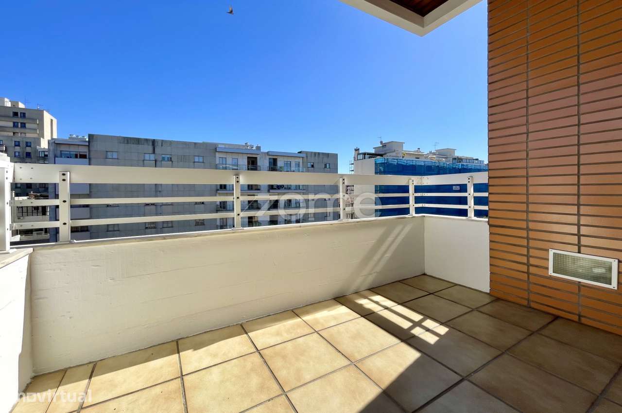 Renovado T3 Suite, no coração de São João da Madeira! - Grande imagem: 4/36