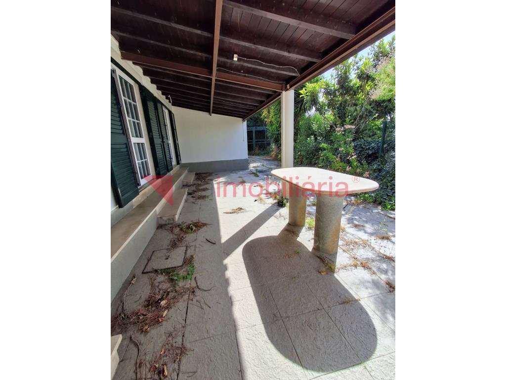 Moradia Rústica a 2 minutos do Centro de Arruda-9