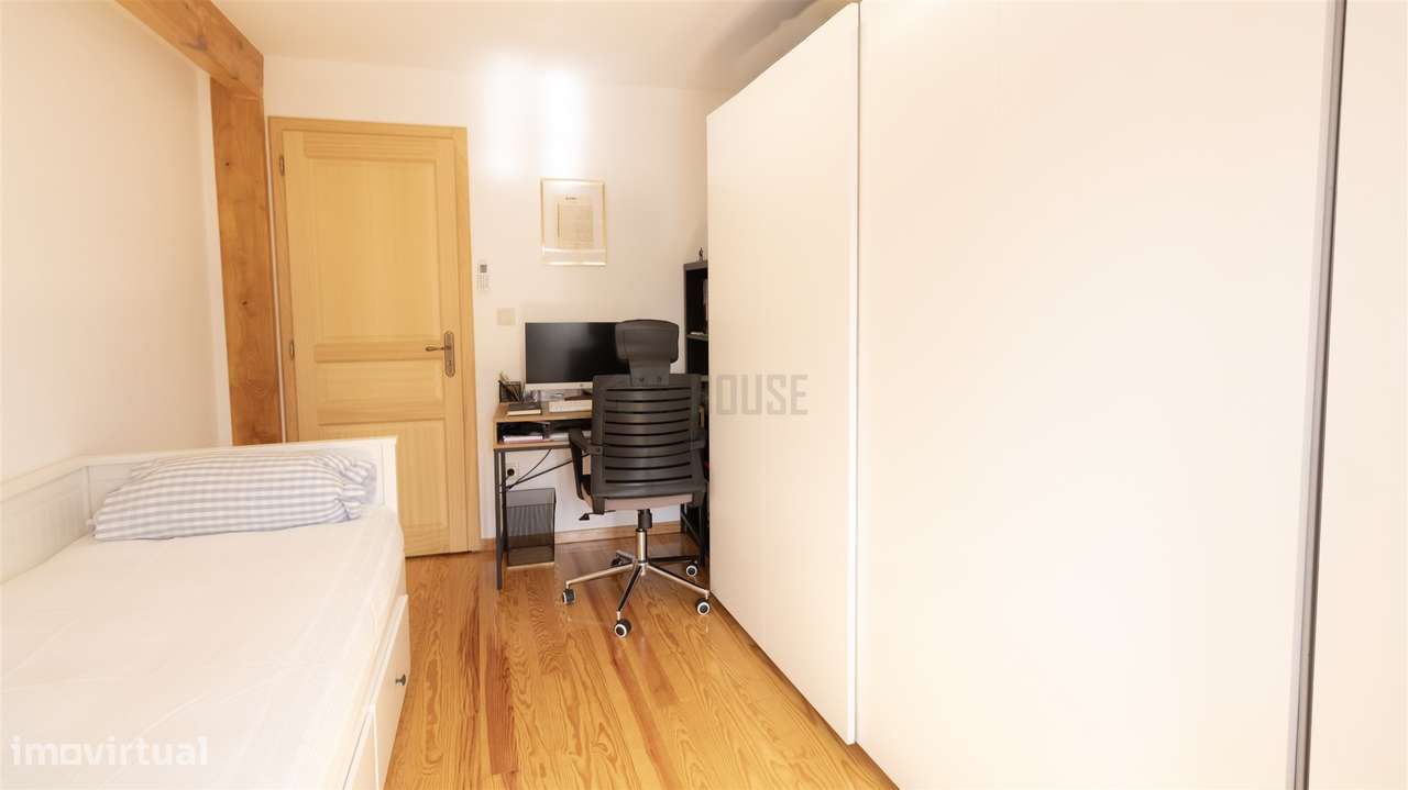 Moradia T3 Totalmente Reconstruída - Santar, Nelas-5