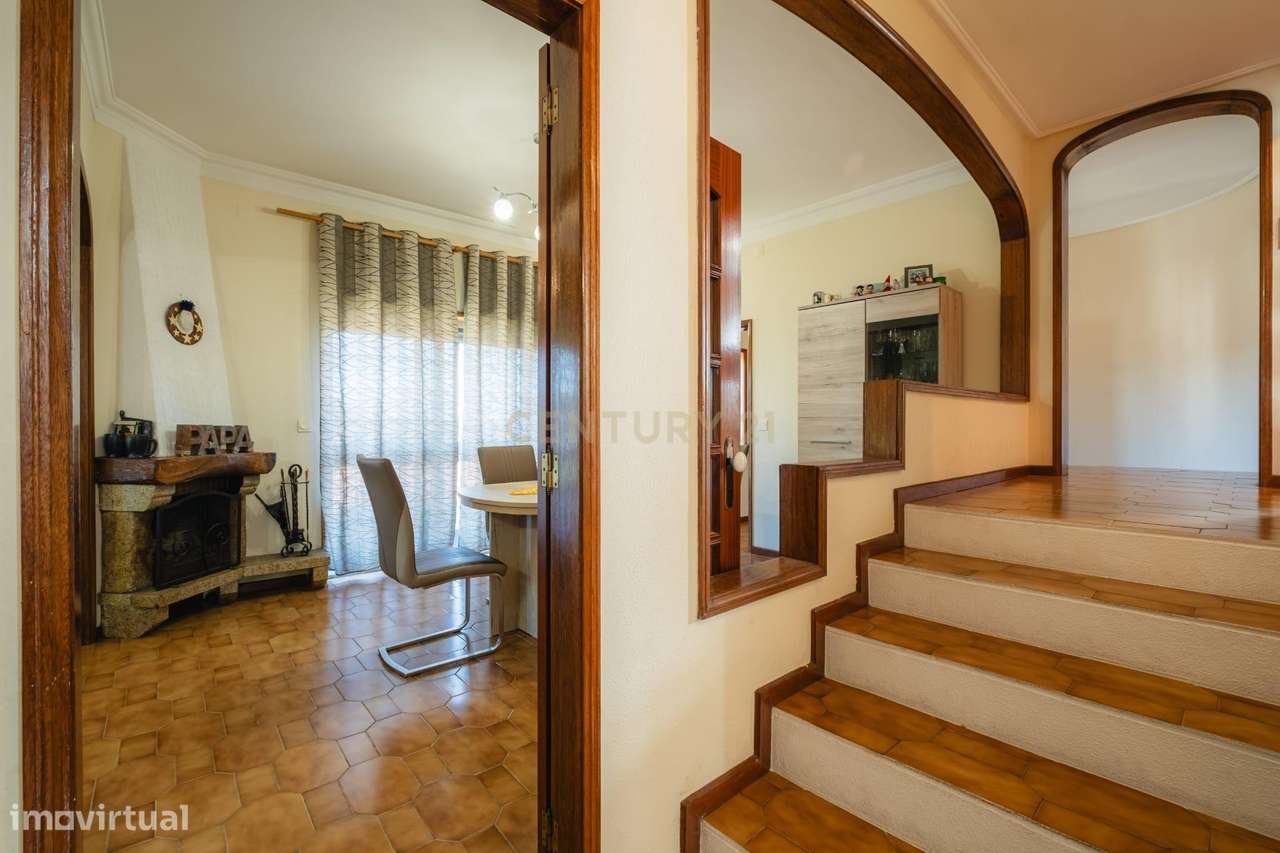 Excelente moradia T3 situada em São Pedro da Cova, Gondomar-35