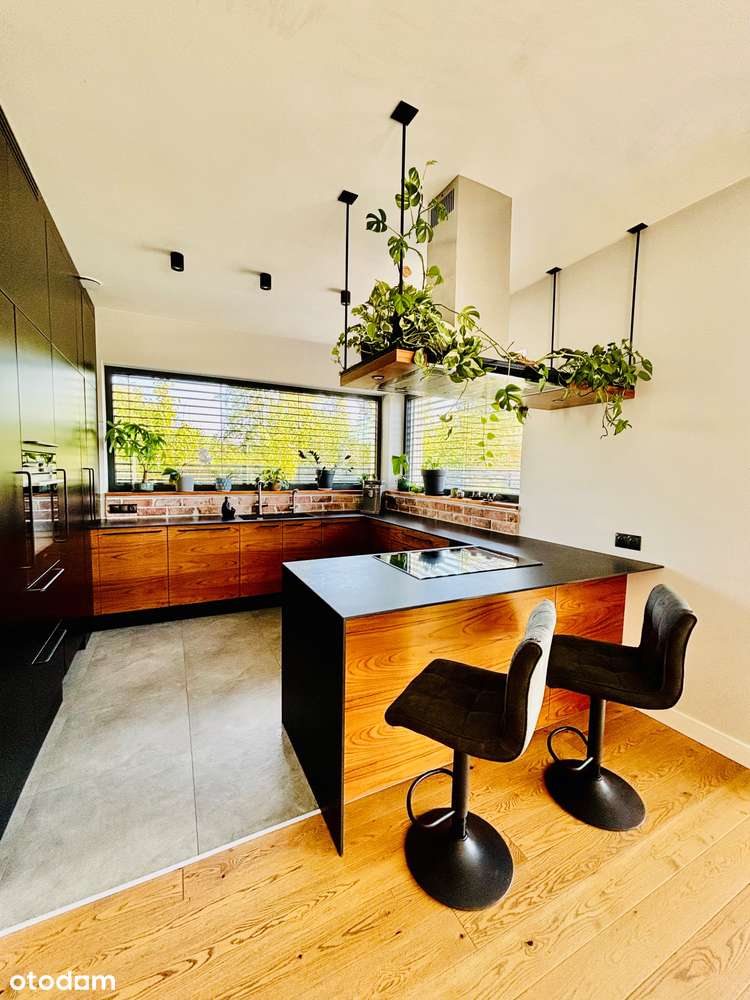 Nowoczesny,  parterowy dom z garażem dwustanowiskowym i pompą ciepła - Pełny obrazek: 4/17