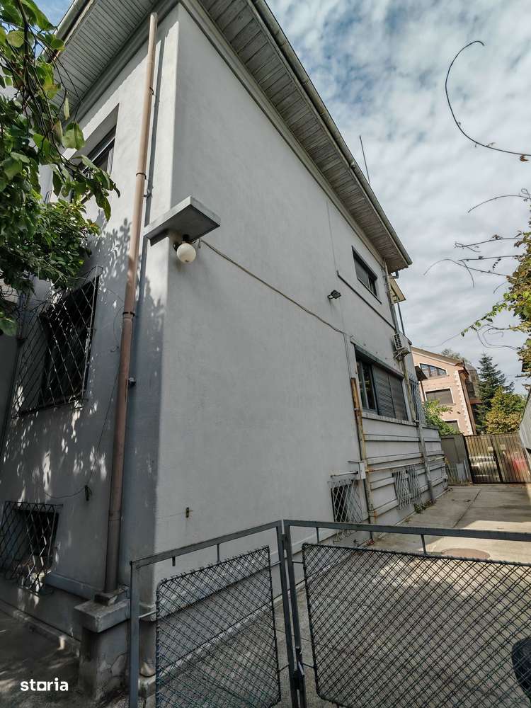 Vilă interbelică – Casin / Domenii – ideală clinica/ resedinta/ sediu - Imagine principală: 4/20