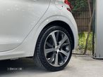 Peugeot 208 PureTech 110 Stop & Start EAT6 Signature - 4