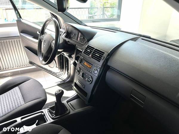 Mercedes-Benz Klasa A 160 BlueEfficiency - 31