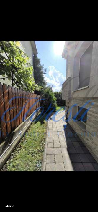 Vila 7 camere , 330 MP, Zona Andrei Muresanu , Cluj - Imagine principală: 4/4