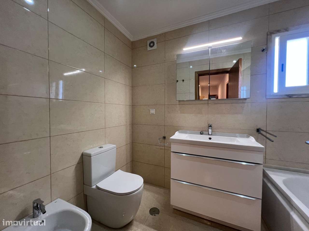 Apartamento, 2 quartos, Oeiras, Carnaxide e Queijas-5