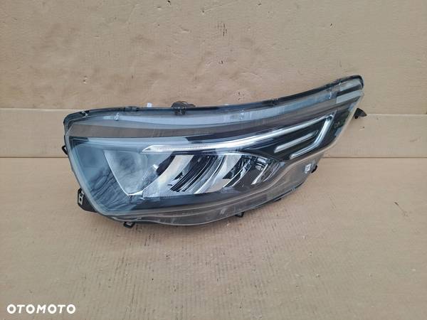 IVECO DAILY FULL LED LEWA LAMPA JAK NOWA KOMPLETNA 05802711800 - 1