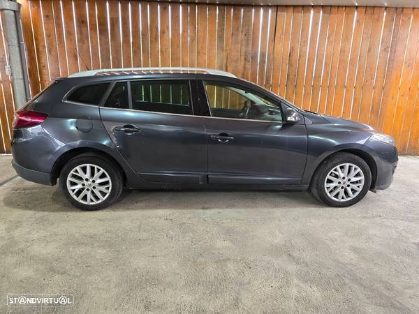 Renault Mégane Sport Tourer 1.5 dCi Dynamique SS - 4