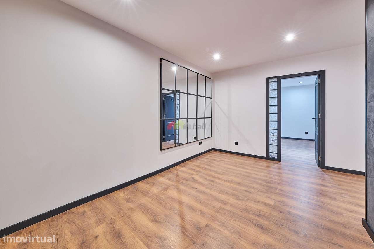 Apartamento T2 remodelado em Lisboa-6
