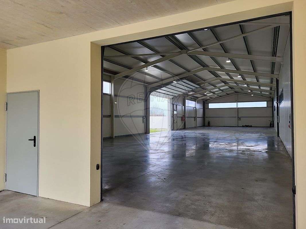 Armazém  para arrendamento - Grande imagem: 2/22