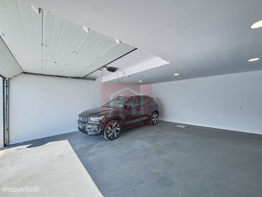 Moradia T5 de Luxo com Piscina Infinita Aquecida e Jacuzzi em Corte...-13