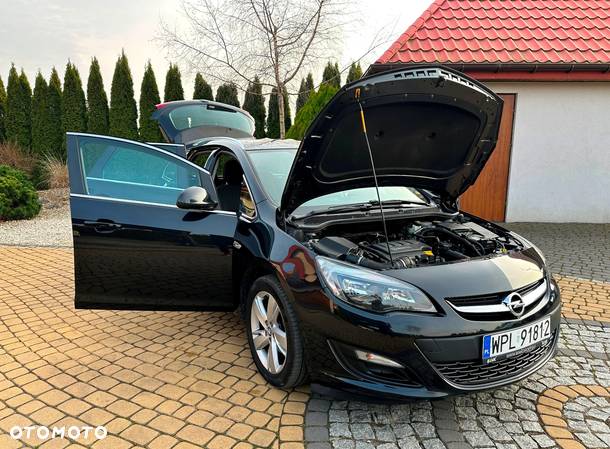 Opel Astra IV 1.4 T Cosmo - 25