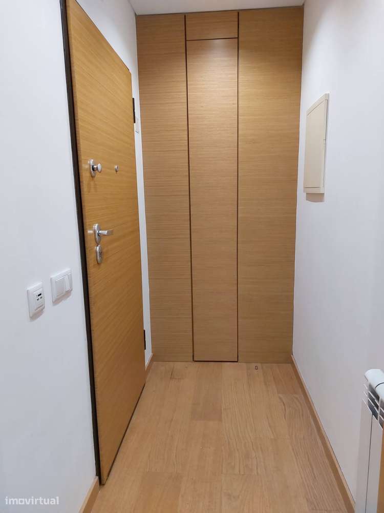 Vende-se T1 com garagem Pinhal Marrocos / Vale das Flores - Grande imagem: 2/11