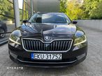 Skoda Superb Combi 2.0 TDI DSG Ambition - 2