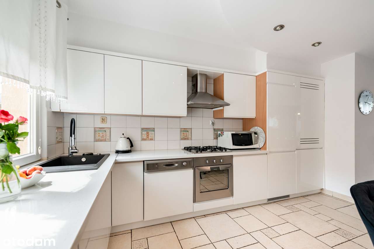 Luksusowe/3 pok/meble/balkon/piwnica 20 m2/klimatyzacja/alarm-8