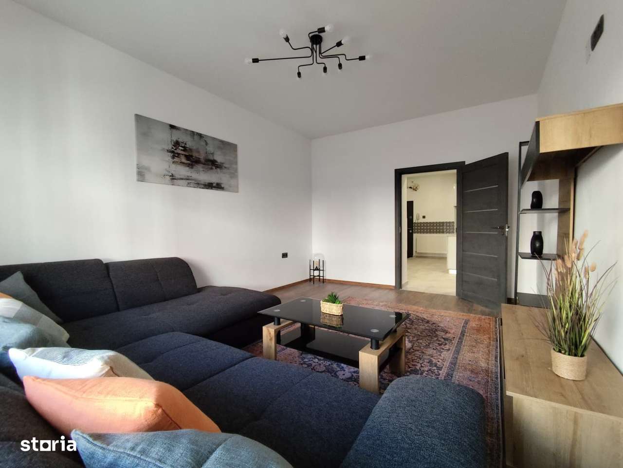 Inchiriere 2 camere Premium, Pietonala Republicii, Oradea - Imagine principală: 3/18