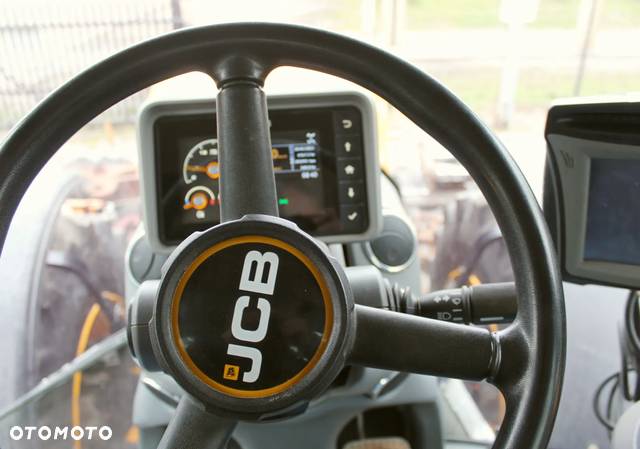 JCB Fastrac 4220 Trimble Autopilot - 11