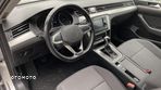 Volkswagen Passat 1.5 TSI EVO Business - 10
