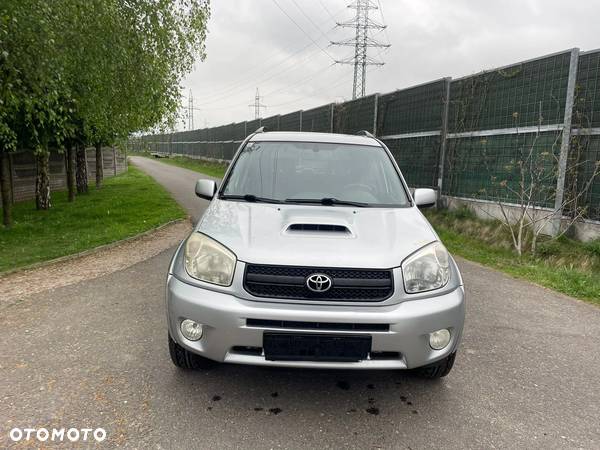 Toyota RAV4 - 11