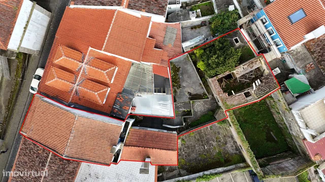 Moradia localizada na histórica cidade de Angra do Heroísmo - Grande imagem: 4/28