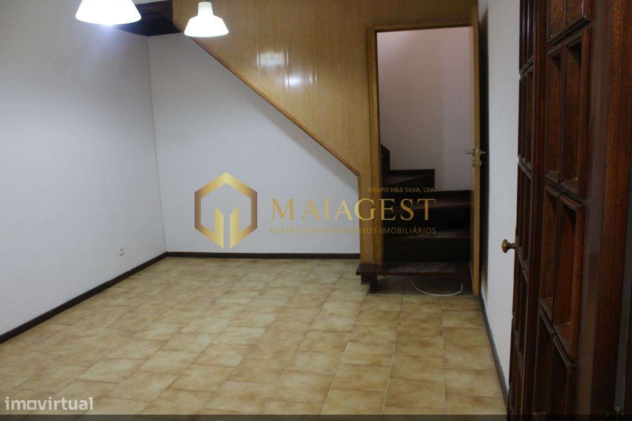 Apartamento T1+1 Duplex Renovado em Excelente Localização - Grande imagem: 4/16