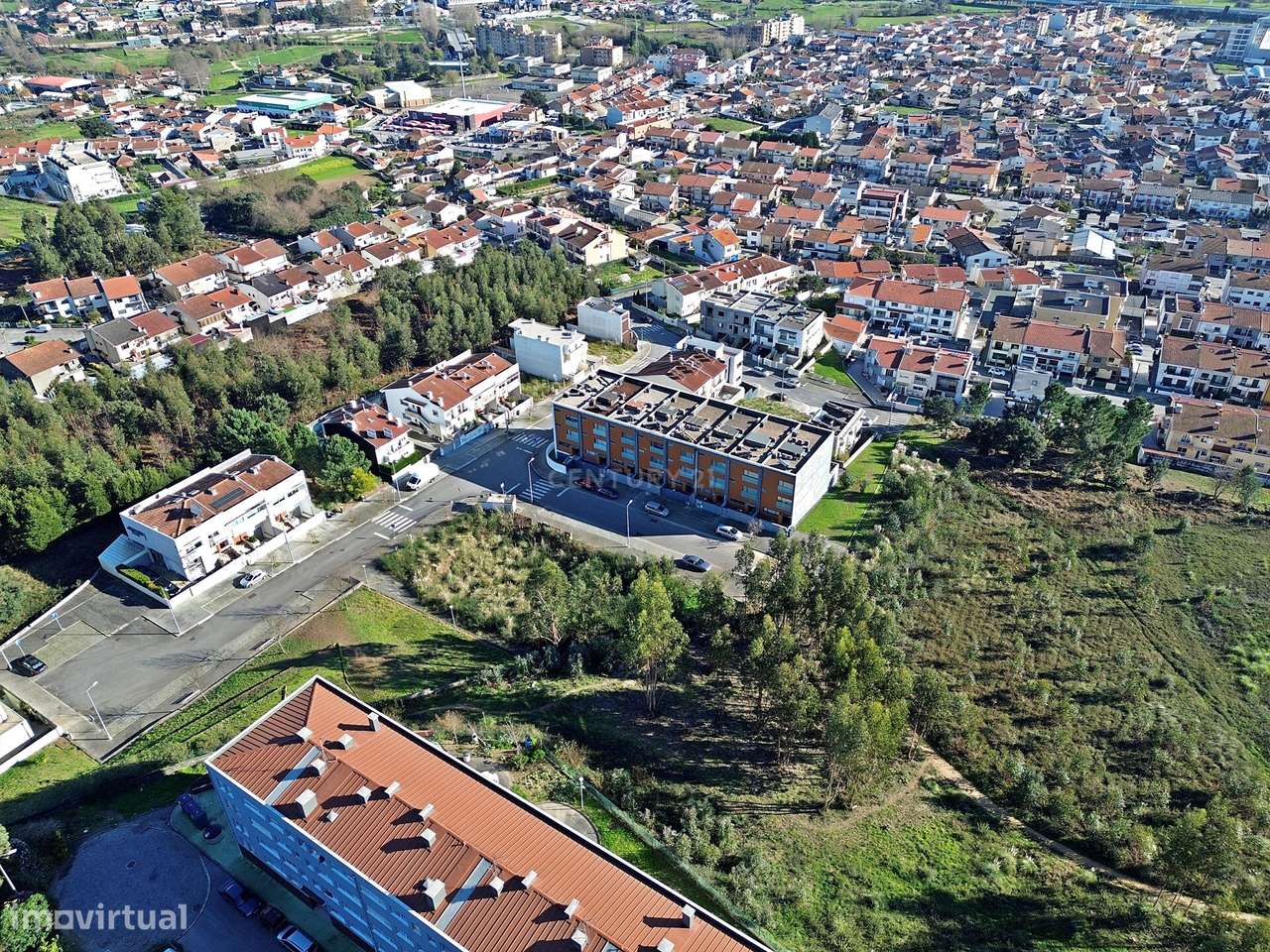 Terreno para construção moradia Bi-Familiar de 4 Pisos - (Alfena) Valo - Grande imagem: 2/16