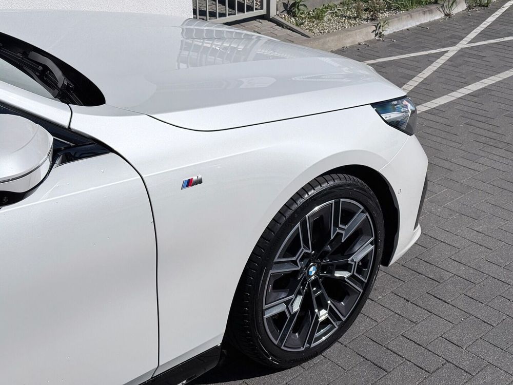 BMW Seria-5 2025 — zdjęcie 3