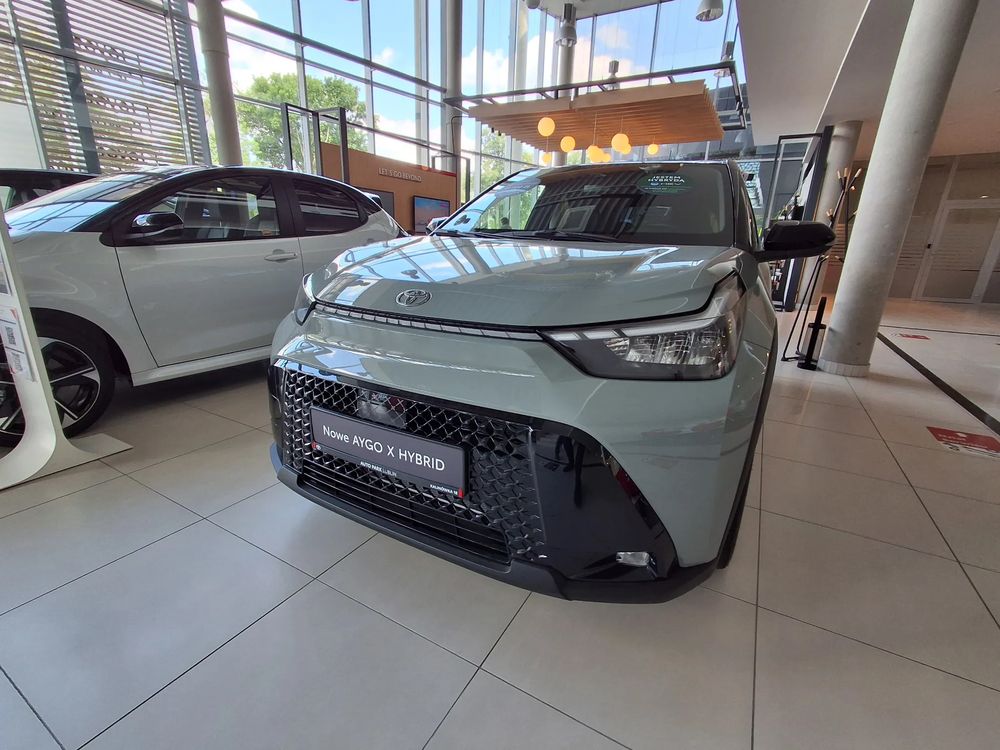 Toyota Aygo X Hybrid 1.5 Style e-CVT 2026