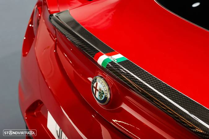 Alfa Romeo 4C 1750 TBi - 12