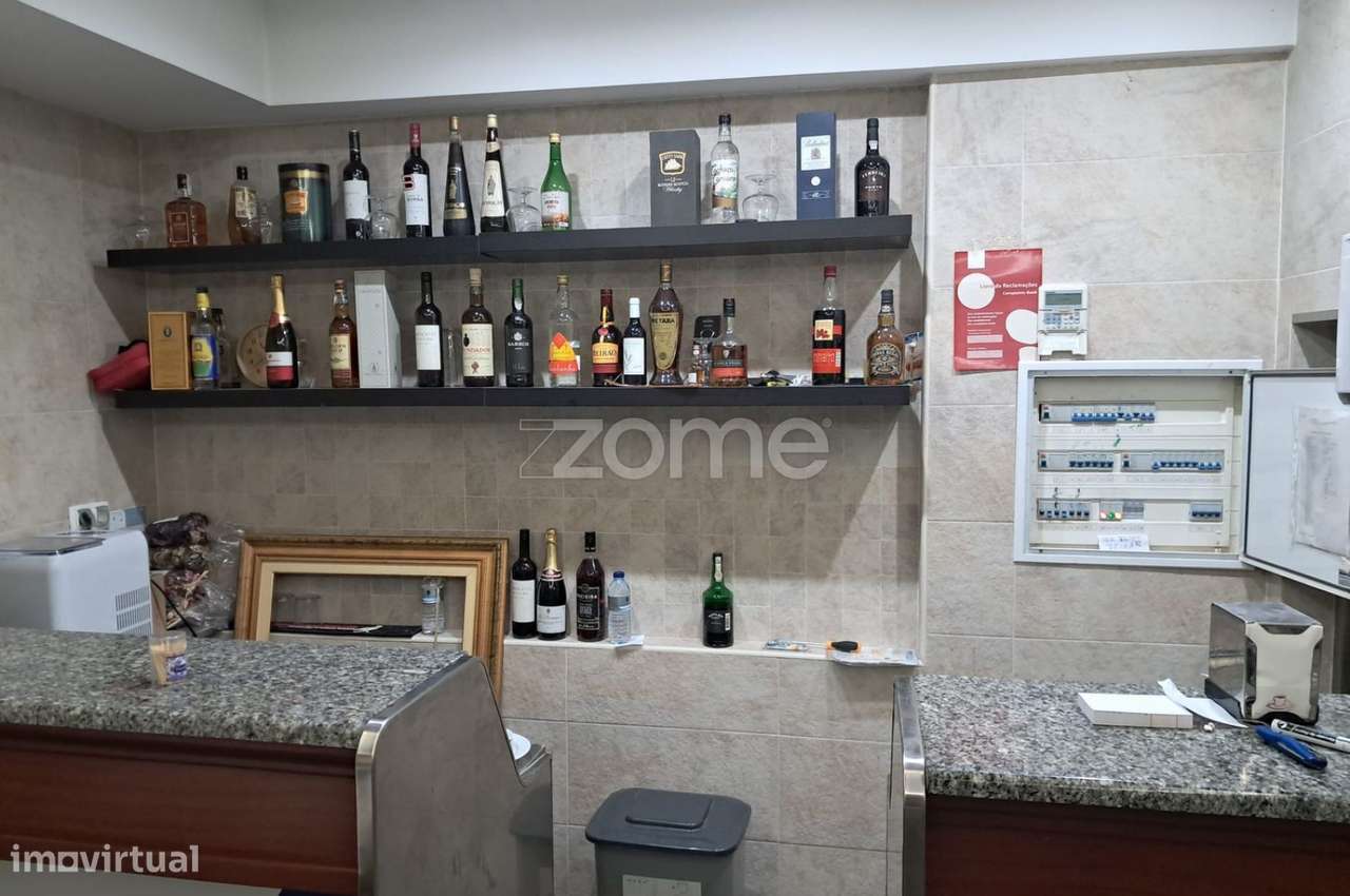 Oportunidade Única na Venda Nova — Restaurante Pronto a Faturar! - Grande imagem: 4/11