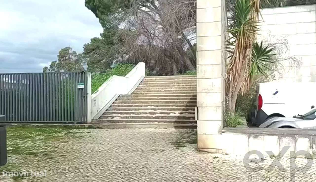 Amplo Escritório ao Lumiar com 2 estacionamentos - Grande imagem: 5/8