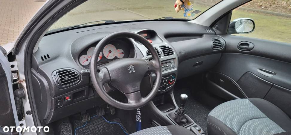 Peugeot 206 1.4 Ambiance - 11