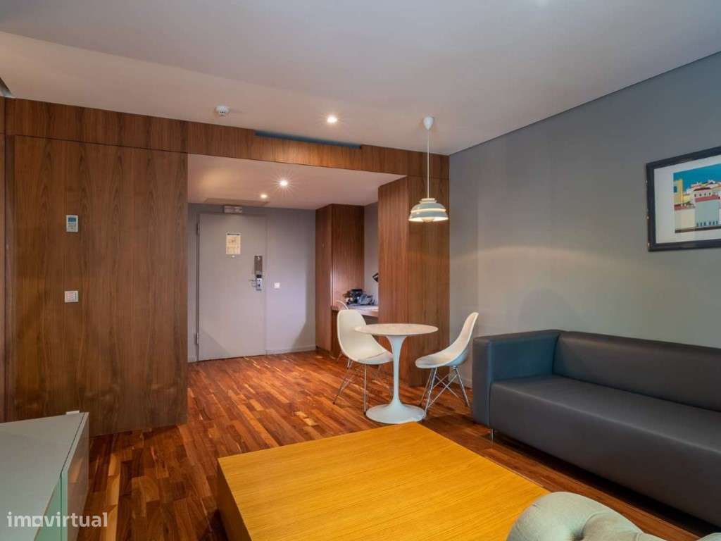 Apartamento T1 com garagem próximo da Avenida da Liberdade, Lisboa - Grande imagem: 4/25