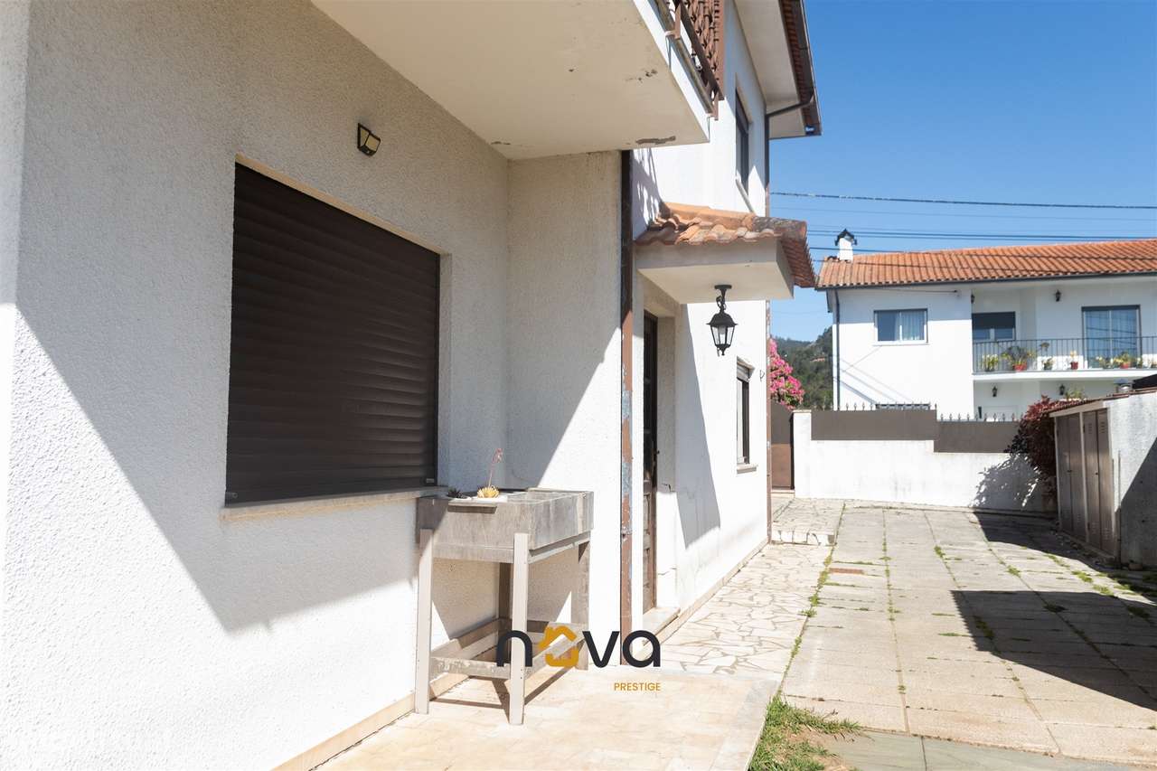 Moradia T4 em Mujães, Viana do Castelo-10