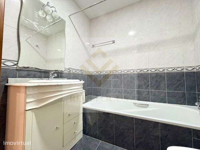 Apartamento T2 em São João de Ver-13