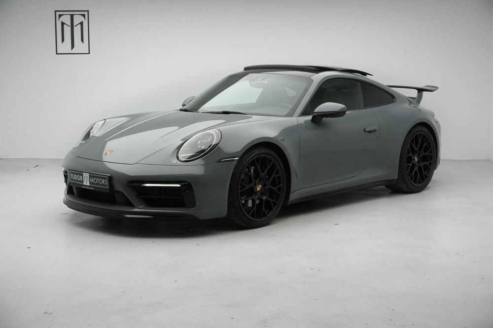 Porsche 911 Carrera 4 PDK 2023