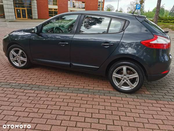 Renault Megane 1.5 dCi Authentique - 8