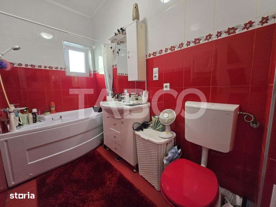 Apartament de vanzare 69mp 3 camere decomandat zona Tineretului Sibiu - Imagine principală: 4/19
