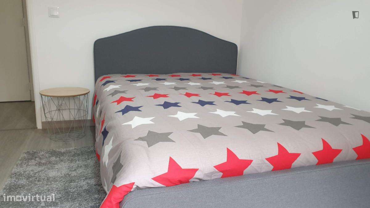 Quarto - localizado em Lisbon - Grande imagem: 4/10