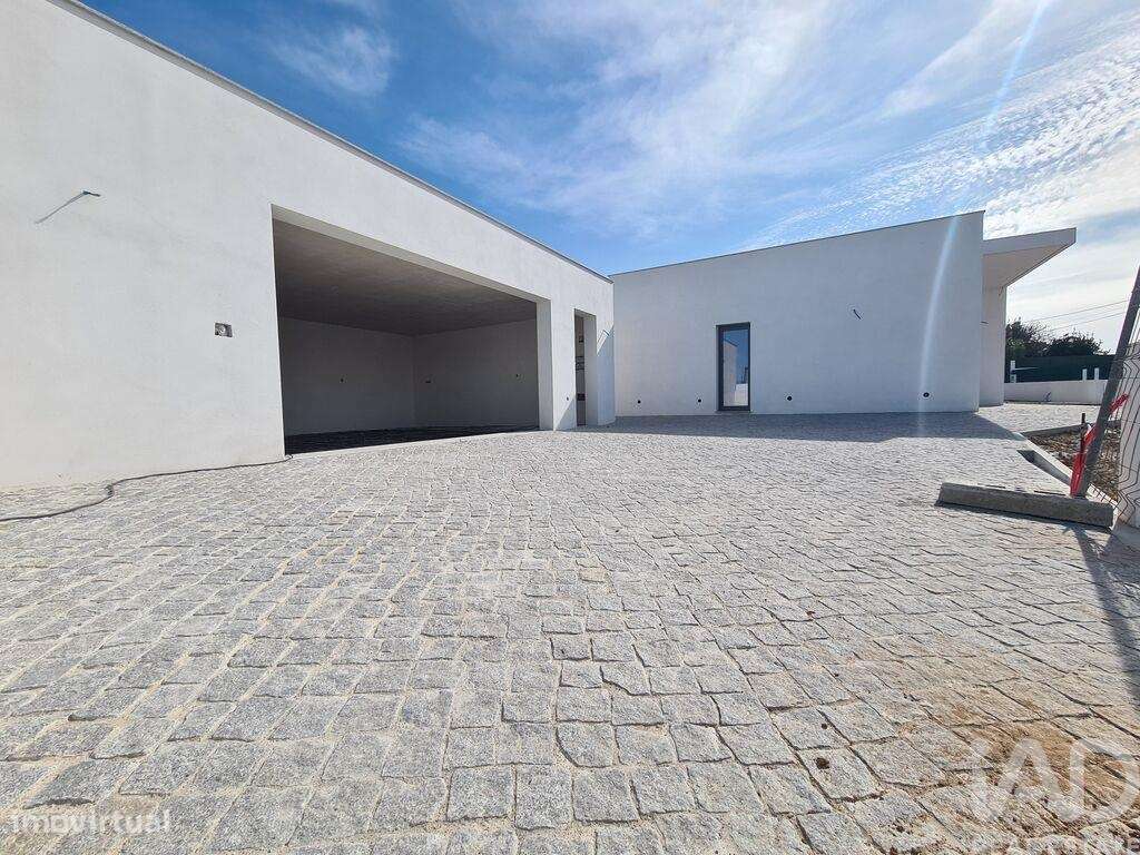 Casa / Villa T4 em Atouguia da Baleia de 247,00 m2 - Grande imagem: 5/30