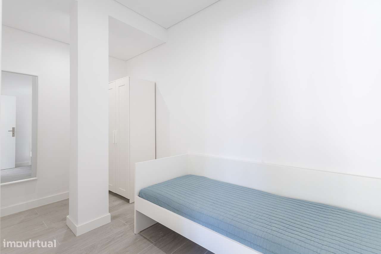 Entre o Mar e a Exclusividade – T1+1 Renovado em São Rafael-19