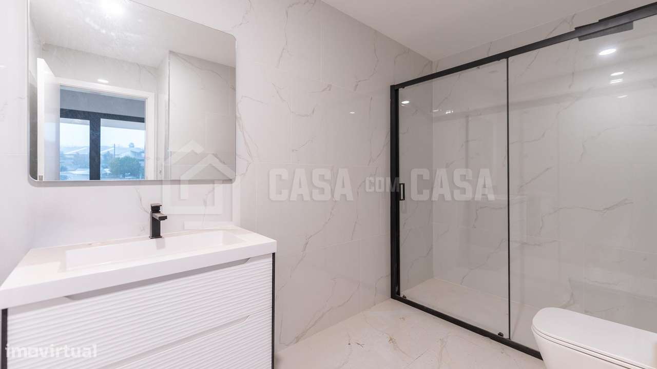 Moradia em Banda V3+1 B NOVA Campo-9