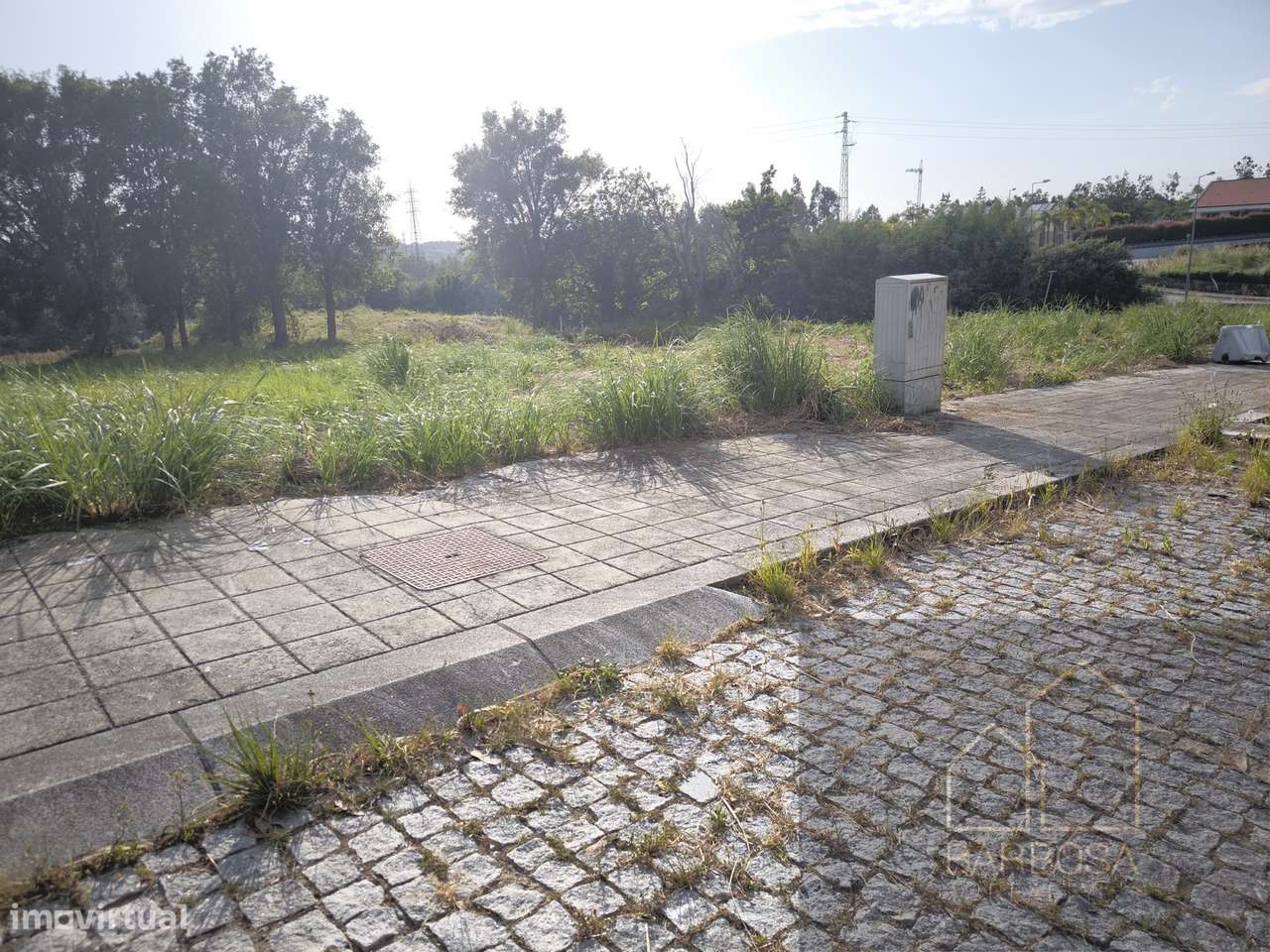 Lote 1250m2 p/moradia de 4 frentes - JÁ C/ PROJETO APROVADO!-9