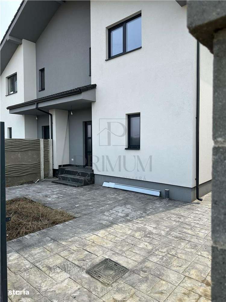 Duplex de calitate – proiect modern – într-o comunitate în formare  - - Imagine principală: 1/20