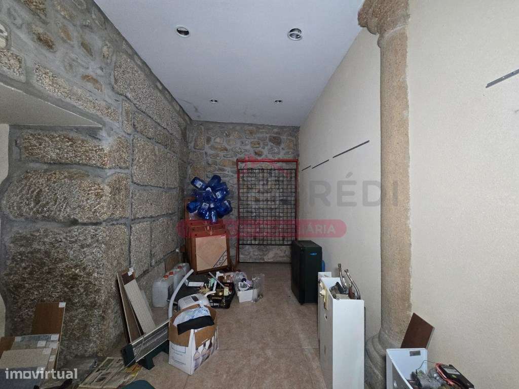 Prédio com varias frações Autónomas - Venda Judicial - Guarda-10