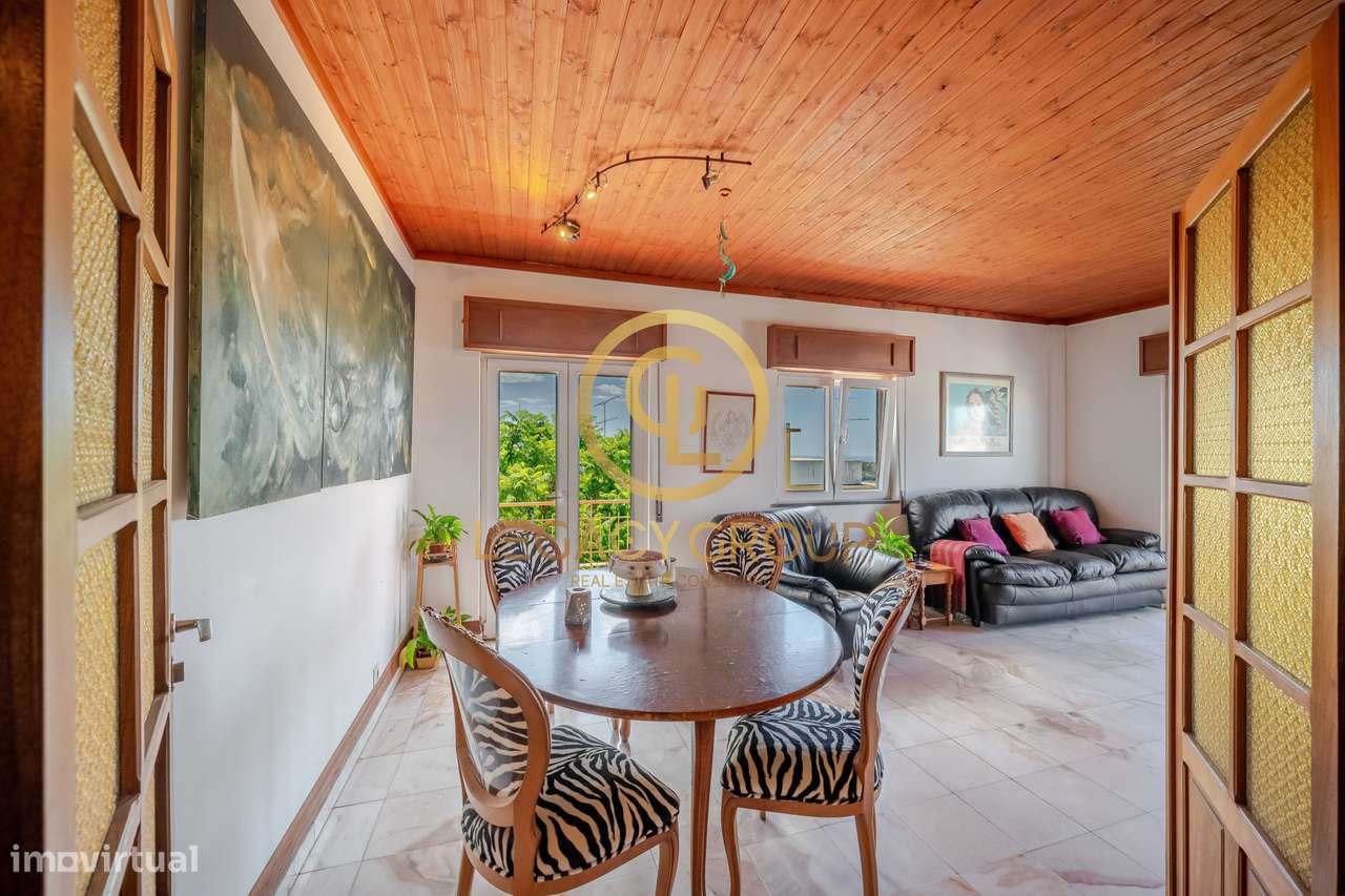 Apartamento T3 com Vista Mar no Centro de Loulé - Grande imagem: 2/19