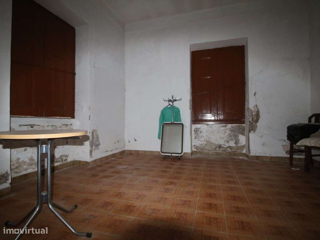 Moradia isolada inserida em terreno de 727m2 - Venda da Esperança, ...-36